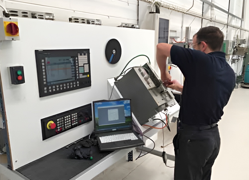 VMC Machine Repair Services Maintenance Service Providers in Kolhapur All Brands Machines
